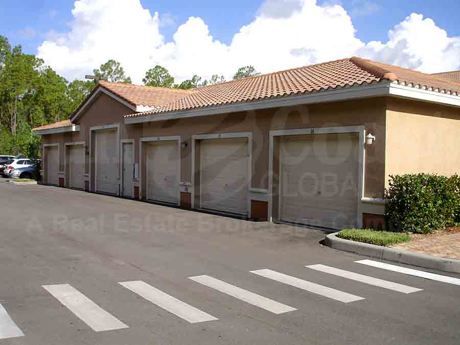 SIERRA GRANDE Detached Garages